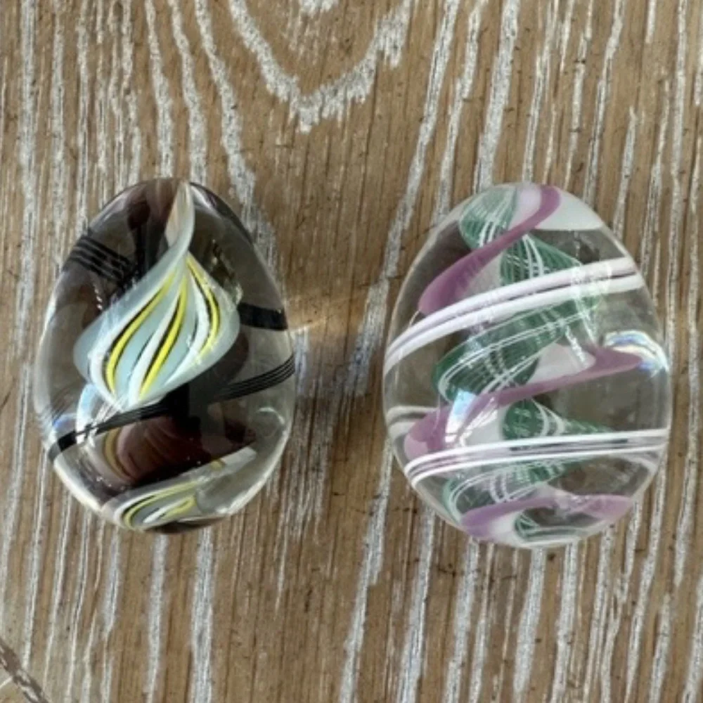 Glass Eggs - Picture 1 of 8